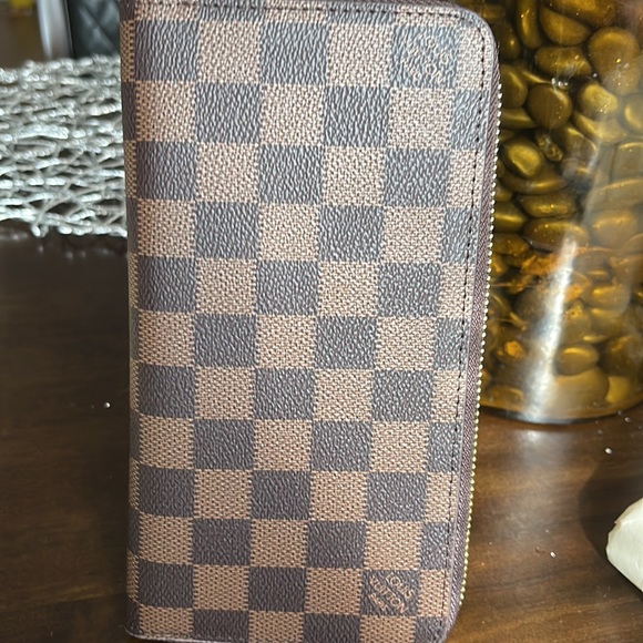 Louis wallets - Picture 2 of 3